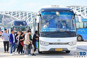 2023云南建博会 | 大巴车接送